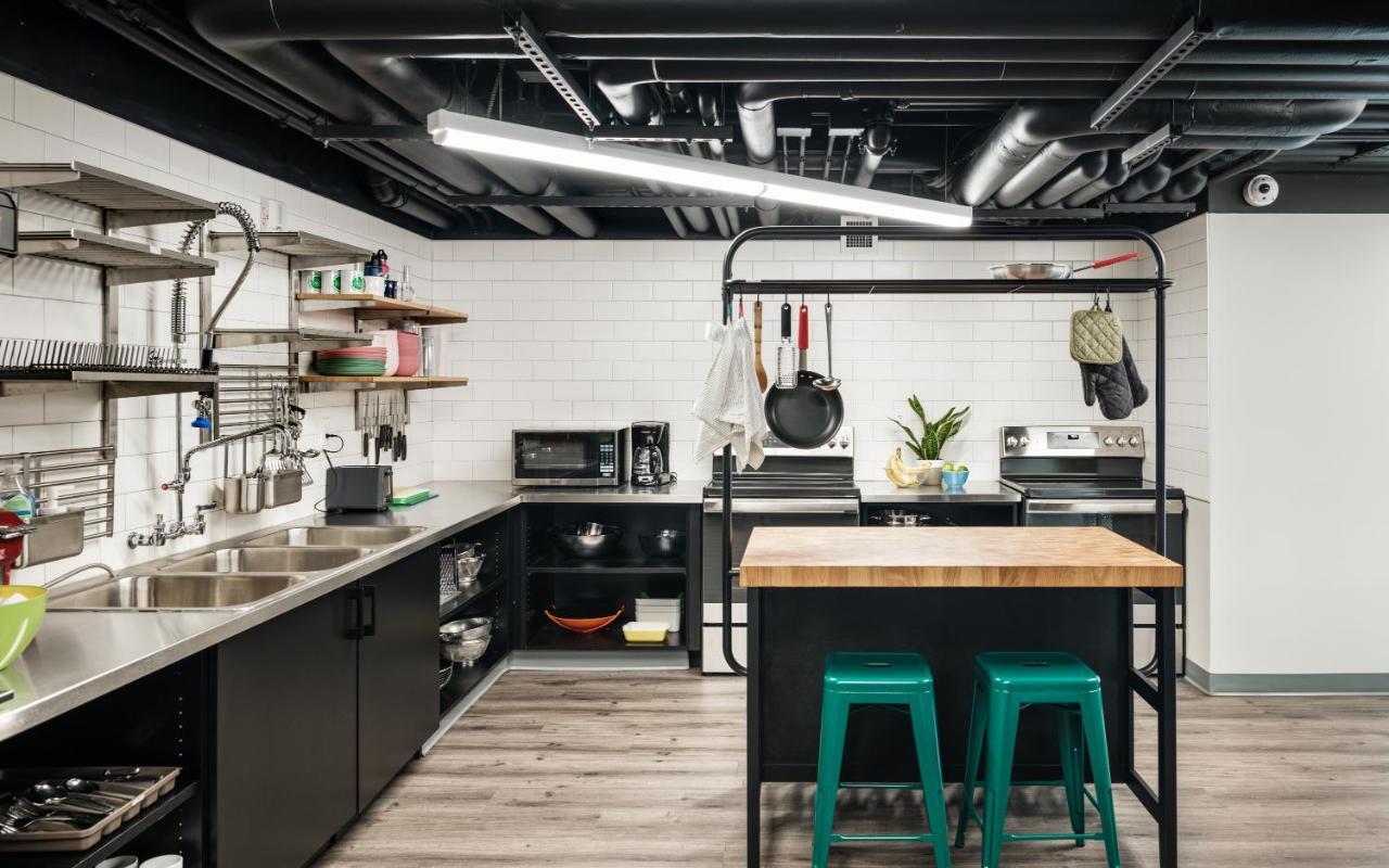 The Block Hotel & Commons Silverthorne Bagian luar foto