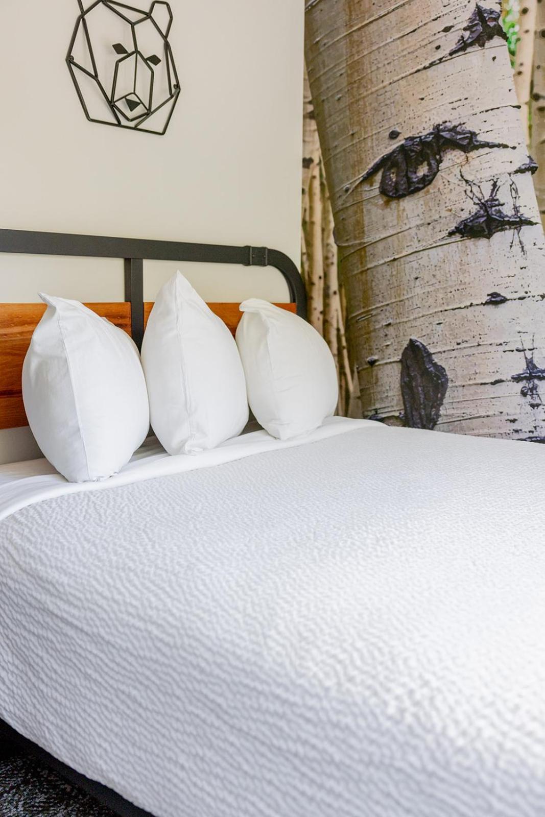 The Block Hotel & Commons Silverthorne Bagian luar foto